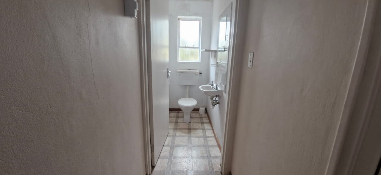 GUEST TOILET 1 GUEST TOILET 1