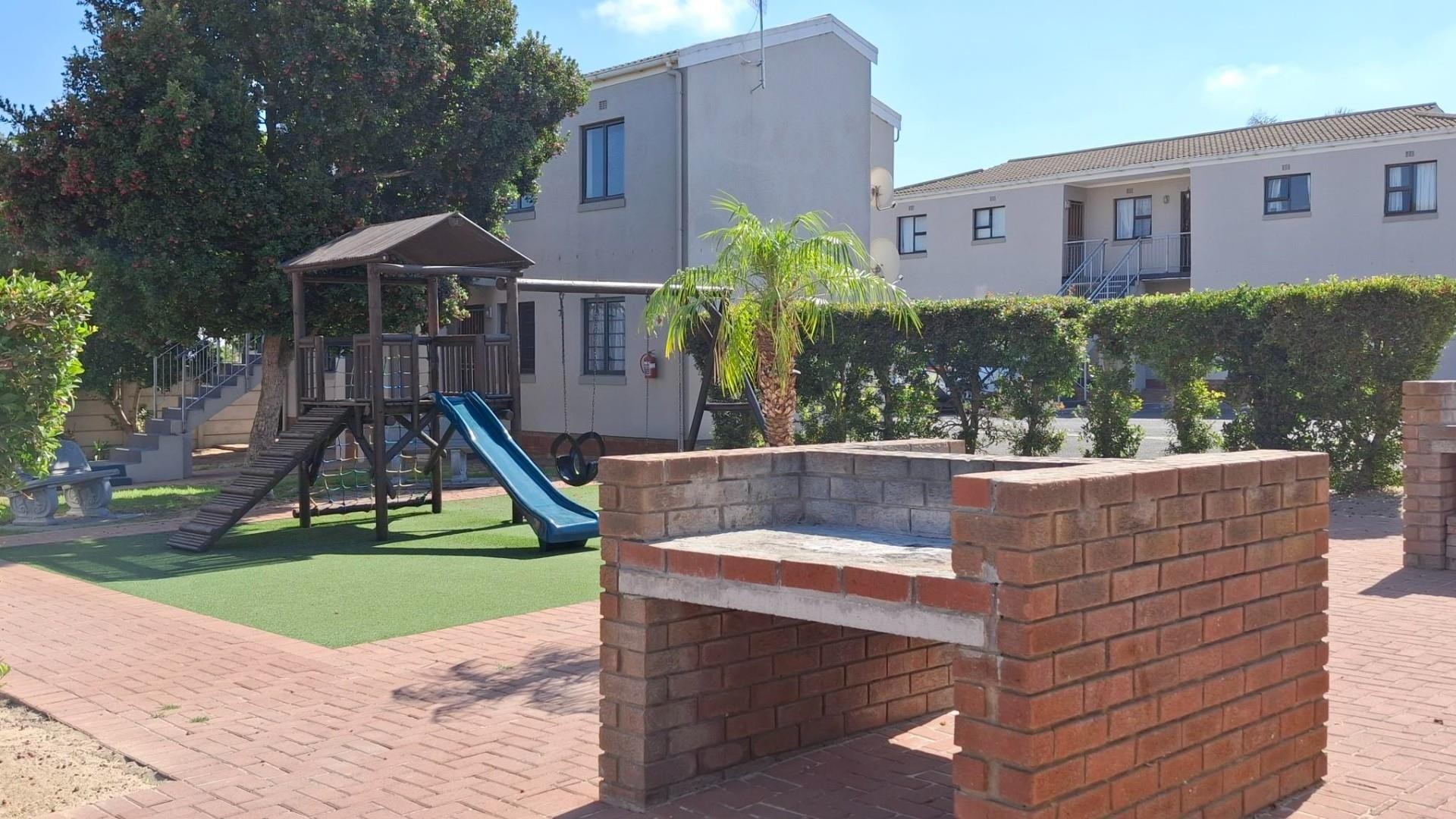 Charming Apartment for sale in Kuils River Charming Apartment for sale in Kuils River